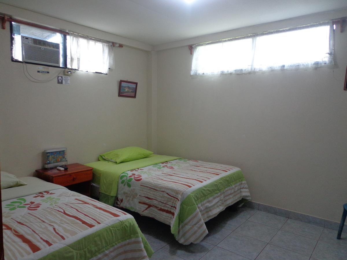 Hostal Nathaly Пуэрто-Бакерисо-Морено Экстерьер фото