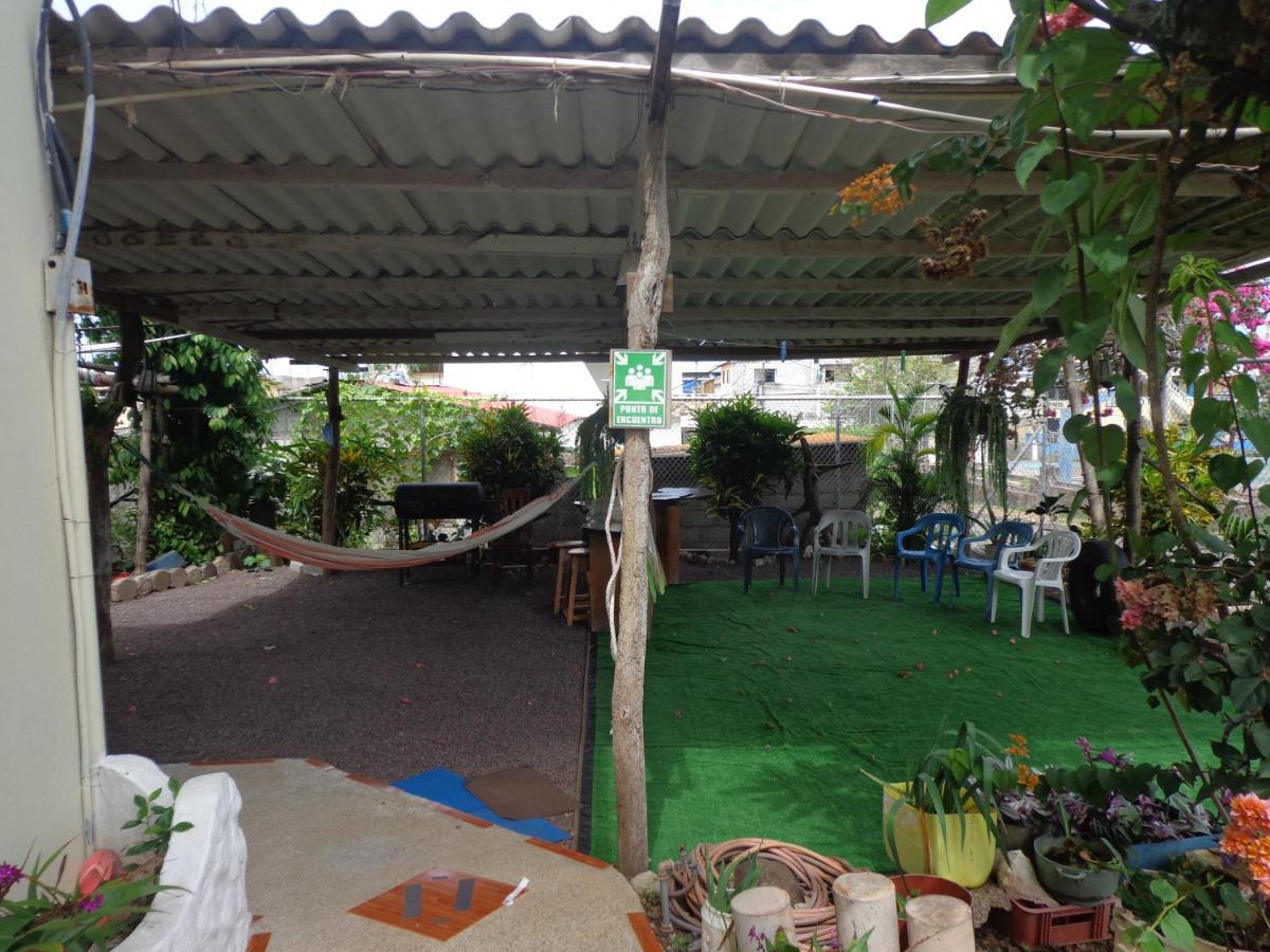 Hostal Nathaly Пуэрто-Бакерисо-Морено Экстерьер фото
